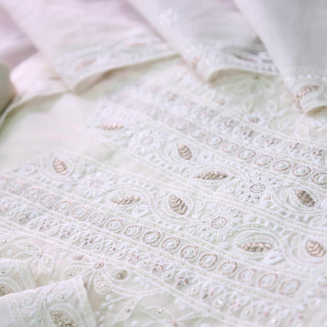 Luxe Shell White Zari with Thread Embroidered Chanderi Set