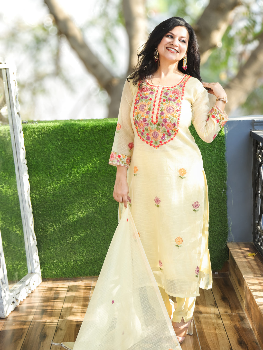 Jane Yellow Kolkata Hand Embroidery Kota Doriya Set