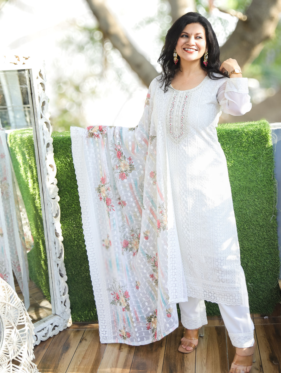 Hans Safed Embellished Georgette 3 Piece Set