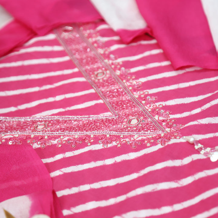 Sunheri Frosty Pink V Embellished Neck Leheriya Print Cotton Set