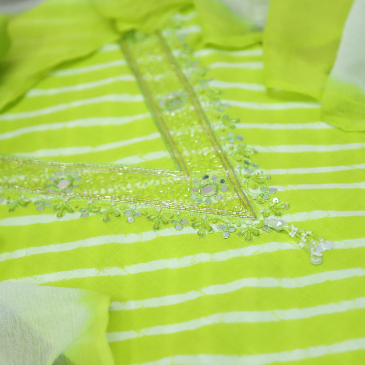 Sunheri Neon Mint V Embellished Neck Leheriya Print Cotton Set