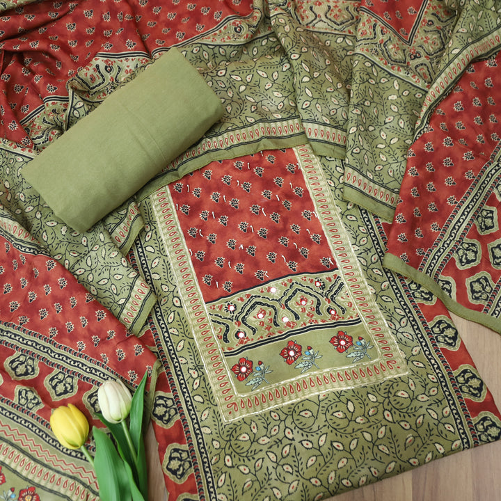 Newari Fern Green Patra Work in Panel Ajrak Printed Muslin Set