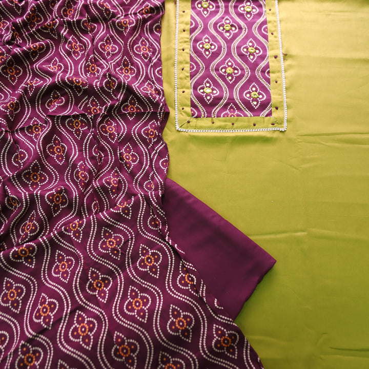 Gajgamini Olive Green Mirror with Bandhani Print Mashru Patch Glazed Cotton Set