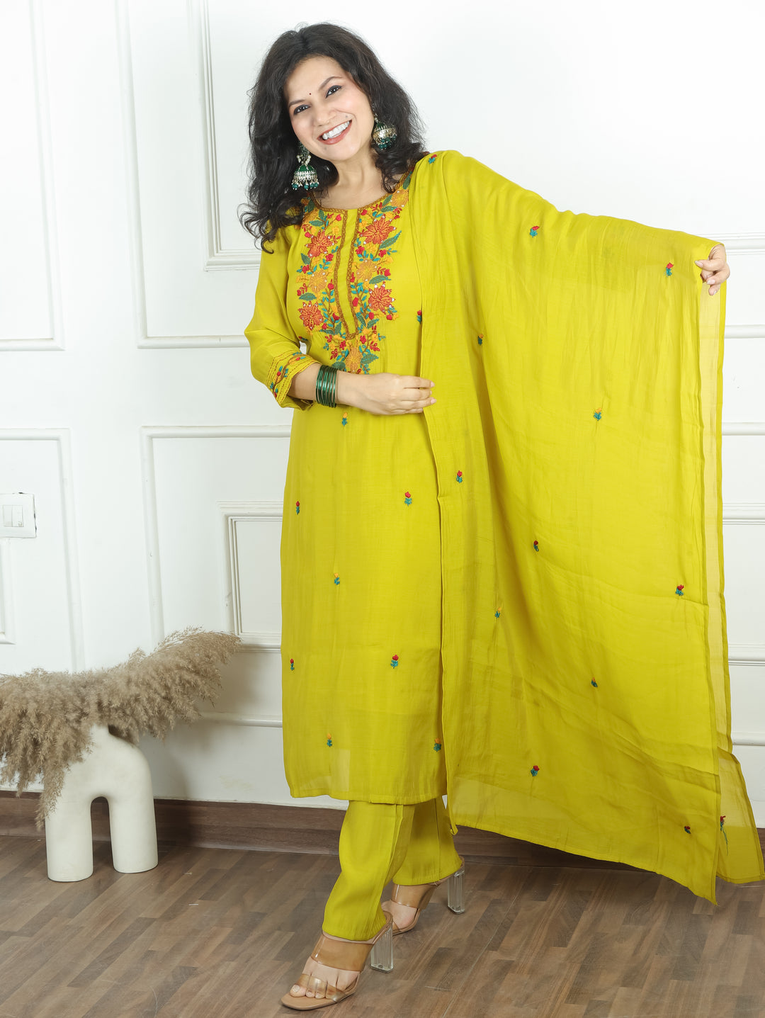 Vrinda Sunflower Yellow Kolkata Hand Embroidered Set