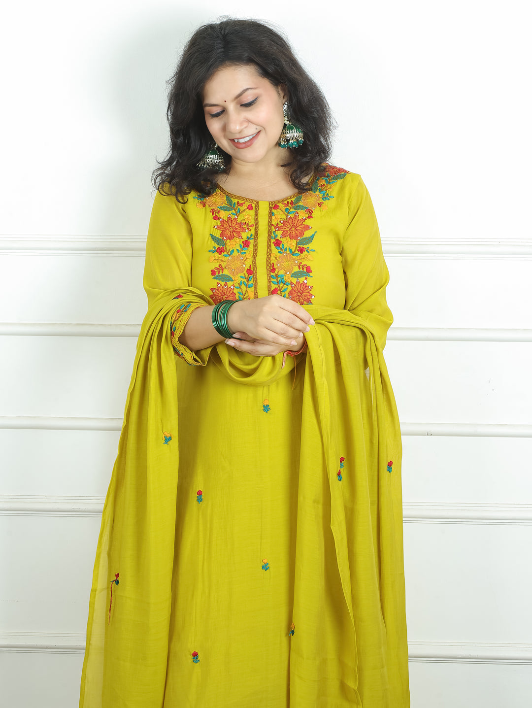 Vrinda Sunflower Yellow Kolkata Hand Embroidered Set