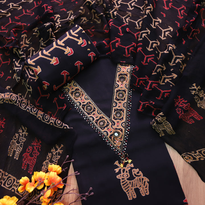 Barista Ebony Black V Neck Mirror and Kardana Work Print Cotton Suit Set