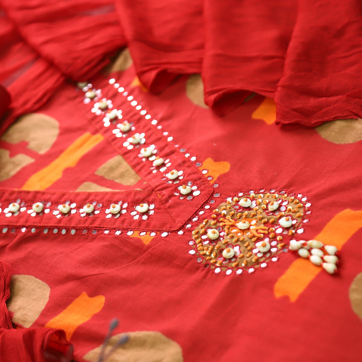 Bilori Bride Red Embellish Neck with Digital Printed Cotton Set