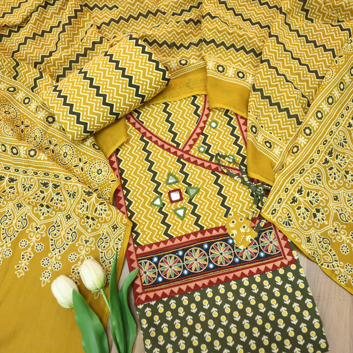 Maurya Foresr Green Angrakha Mirror Work Ajrakh Print Cotton Set