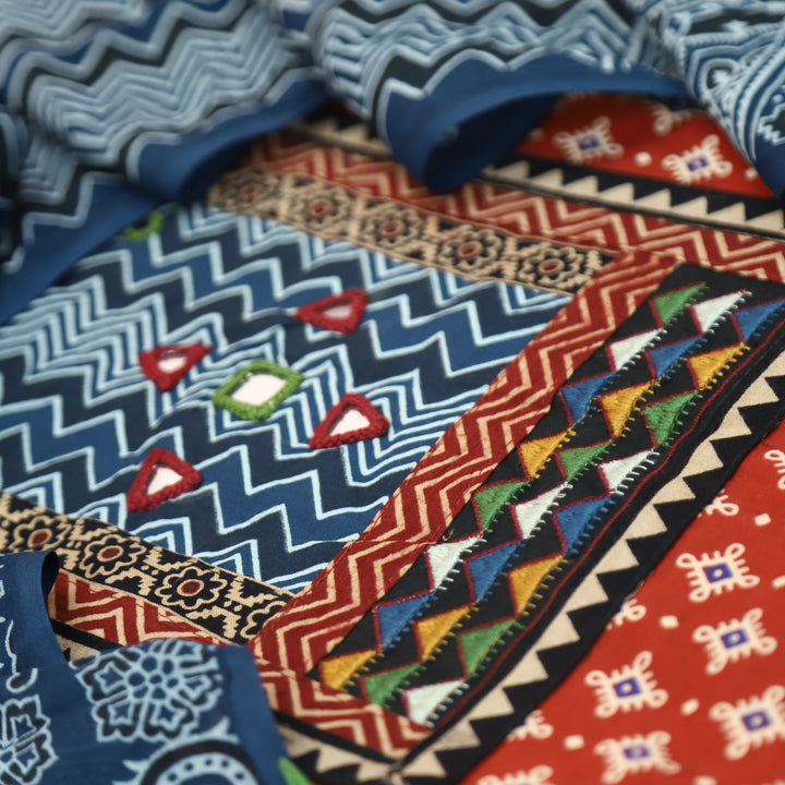 Vaniya Cheery Red Zig-Zag Print Mirror Yoke Ajrakh Print Cotton Set