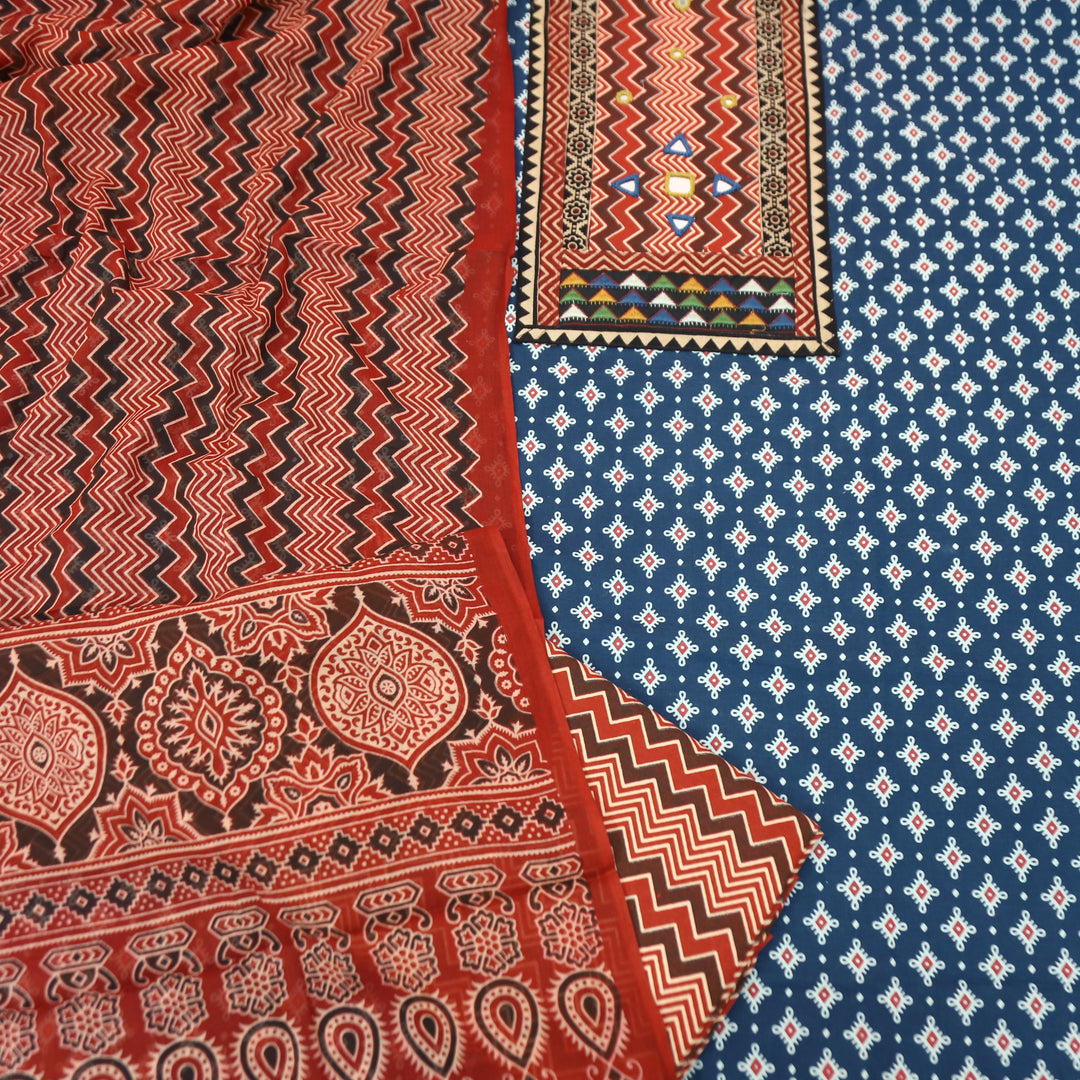 Vaniya Denim Blue Zig-Zag Print Mirror Yoke Ajrakh Print Cotton Set