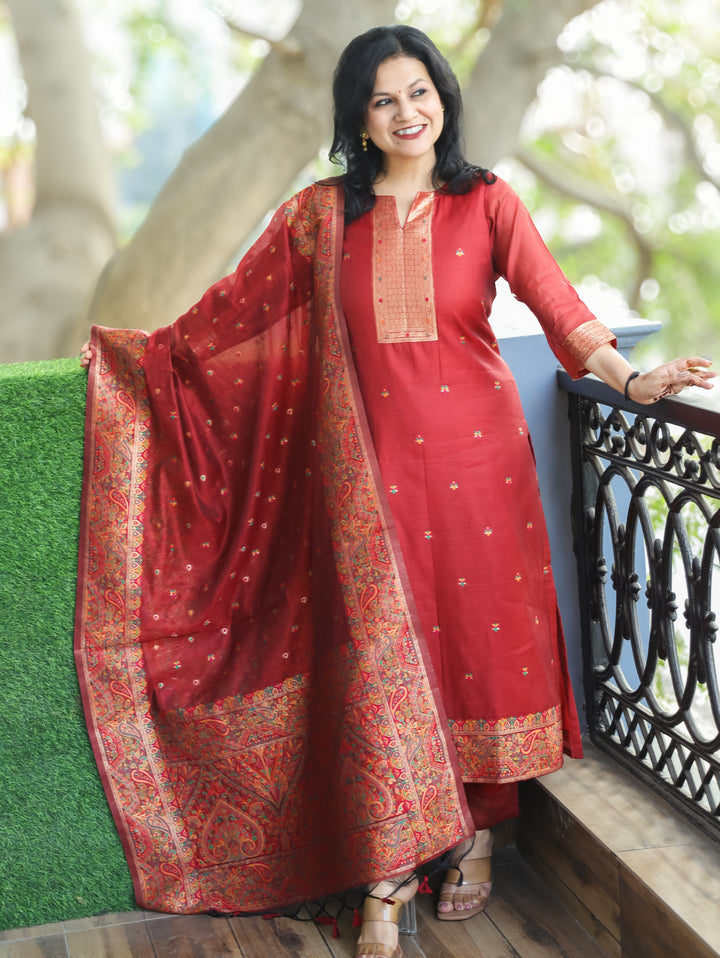 Saheli Berry Red Round Neck in Jamdani Kashmiri Inspired Chanderi 3 Piece Set