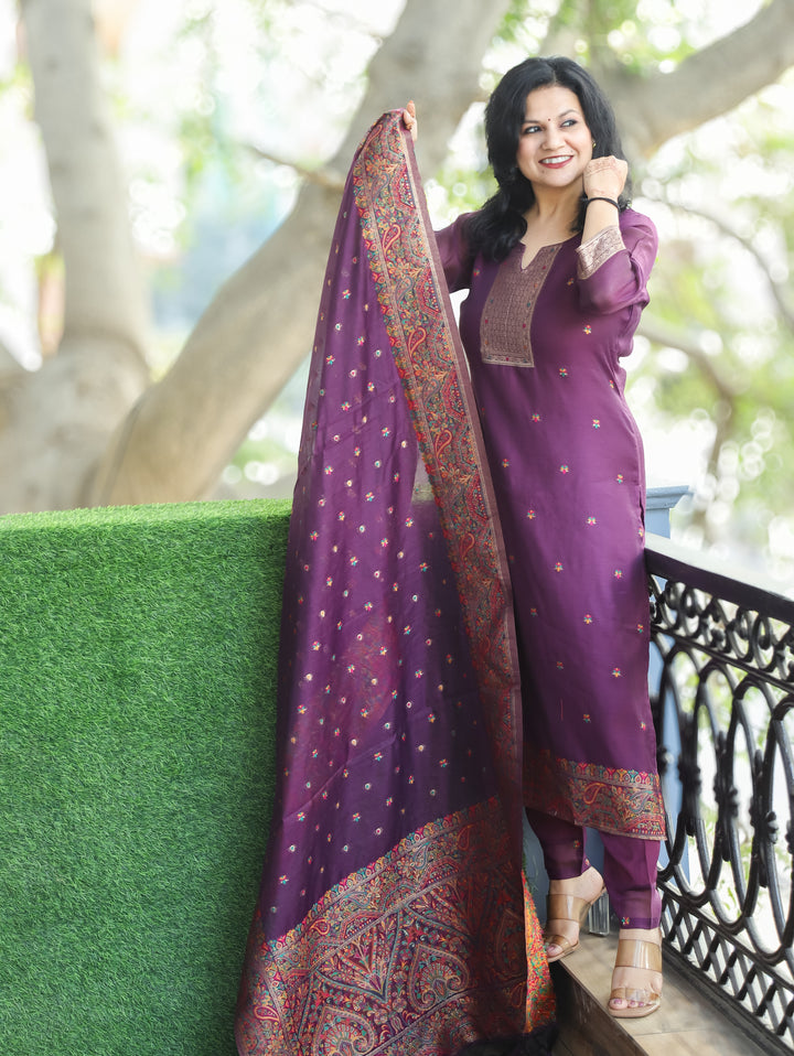 Saheli Wine Purple Round Neck in Jamdani Kashmiri Inspired Chanderi 3 Piece Set