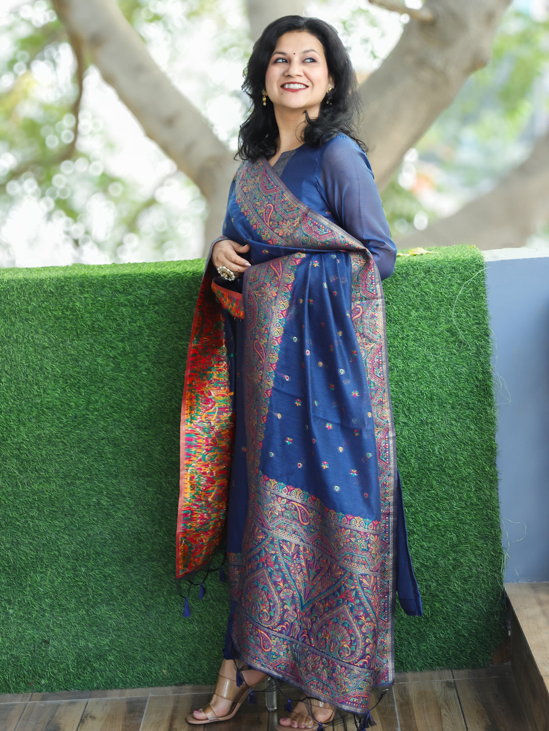 Saheli Cerulean Blue Round Neck in Jamdani Kashmiri Inspired Chanderi 3 Piece Set