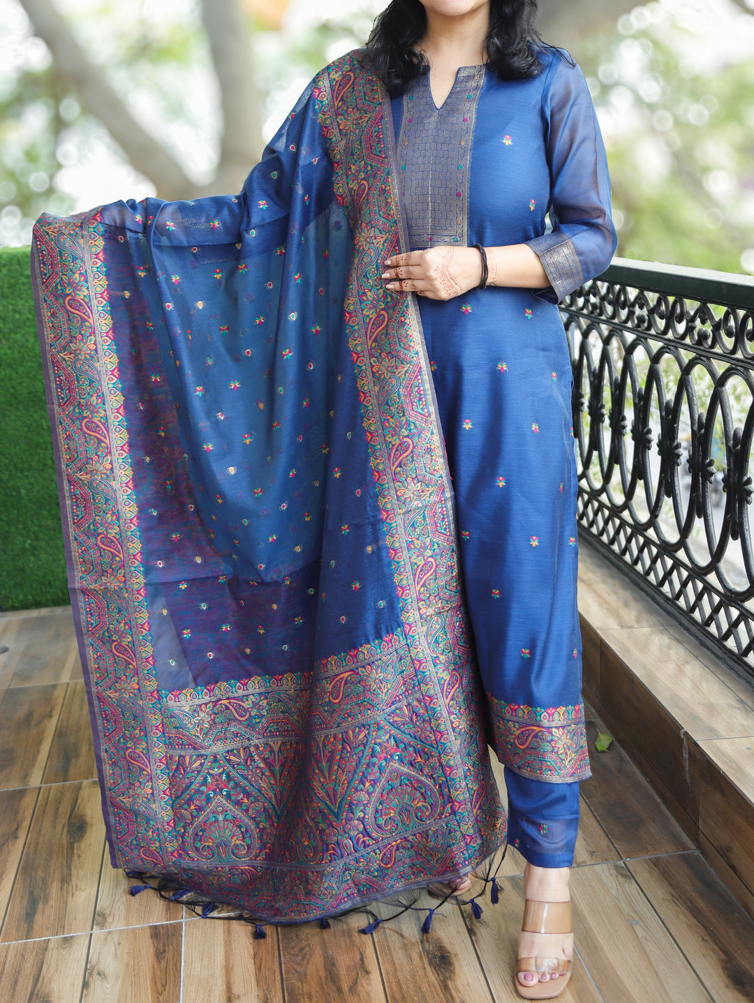 Saheli Cerulean Blue Round Neck in Jamdani Kashmiri Inspired Chanderi 3 Piece Set
