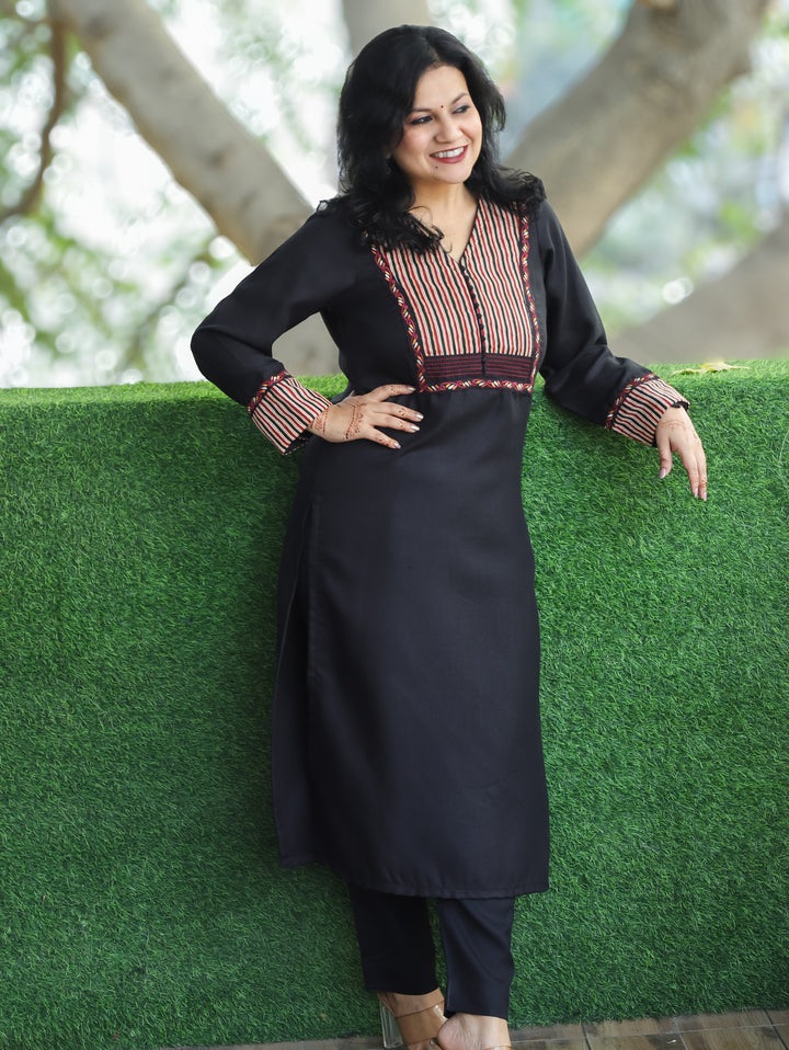 Pratiksha Black Potli Button Work in Stripe Patch Neck Semi Pashmina Winter Kurti