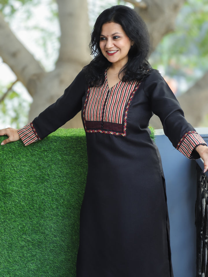 Pratiksha Black Potli Button Work in Stripe Patch Neck Semi Pashmina Winter Kurti