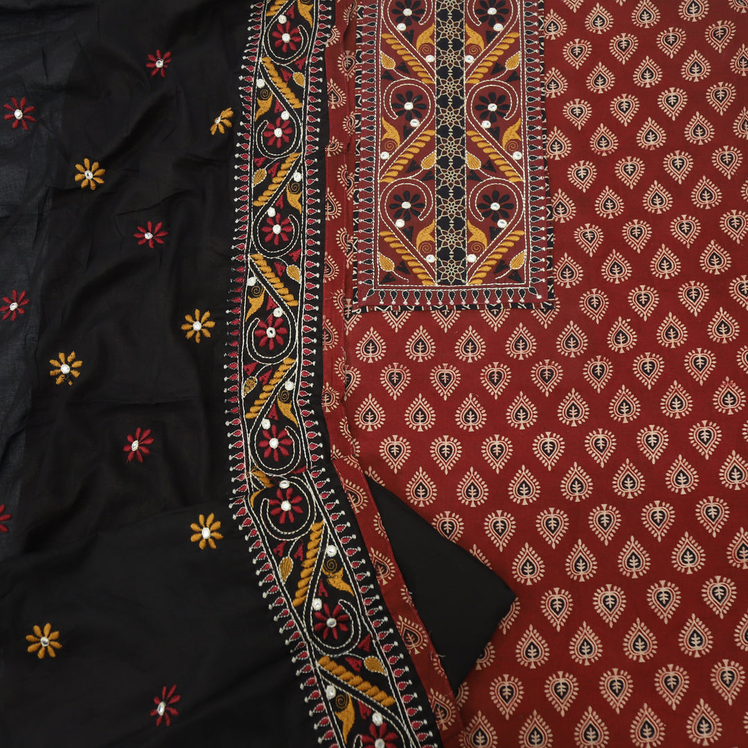 Khairiyat Ruby Red Kutch Work Cotton Top With Cotton Dupatta