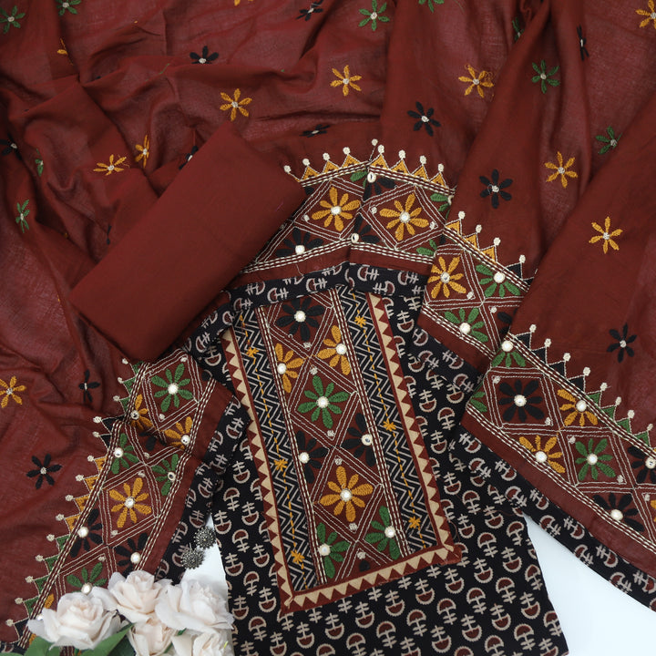 Khairiyat Oil Black Kutch Work Cotton Top With Cotton Dupatta