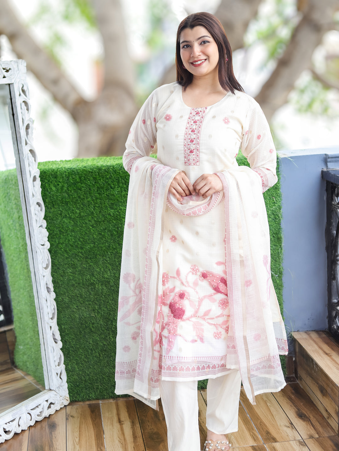 Sofia Off-White Mauve Bird Kota Doriya 3 Piece Set