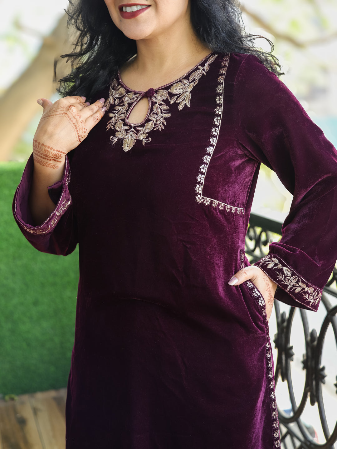 Inayat Raisin Purple Embroidered Keyhole Neck Velvet Winter Kurti