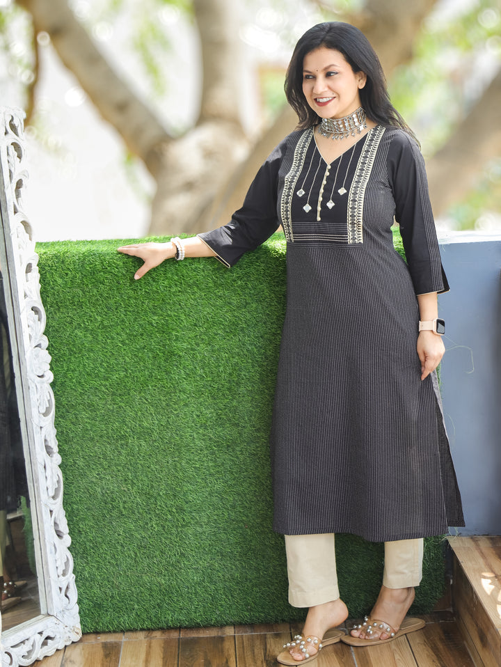 Olivia Oil Black Mirror Yoke Cotton Kurti