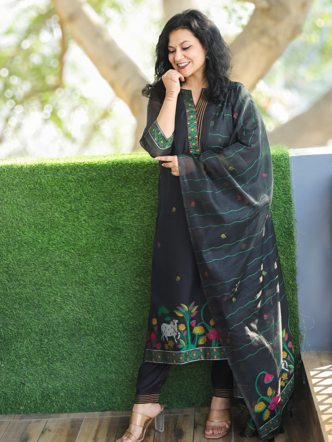 Subhadra Black Ban Collar Running Thread Pichwai Jamdani Chanderi 3 Piece Set