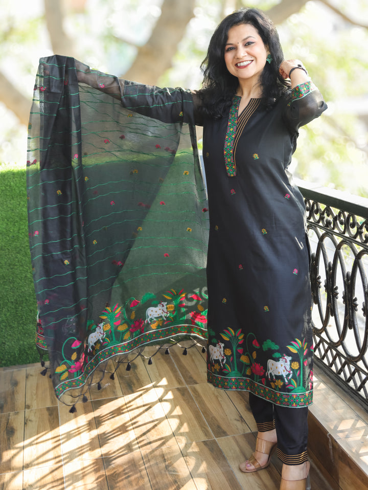 Subhadra Black Ban Collar Running Thread Pichwai Jamdani Chanderi 3 Piece Set