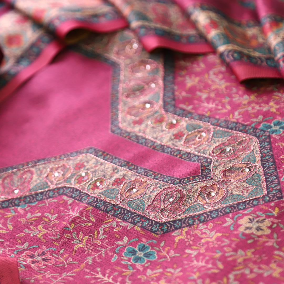 काफिराना Punch PInk Floral Print with Chain Style Zari Semi Pashmina Winter Set