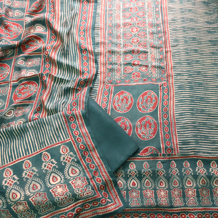 Aaroohi Sac. Green Patra Work Panel Style Ajrakh Printed Muslin Set