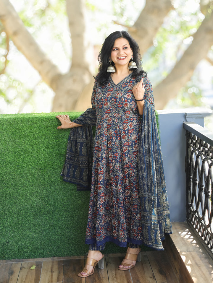 Rohini Navy Blue V Neck Kalamkari Printed Anarkali Cotton 3 Piece Set