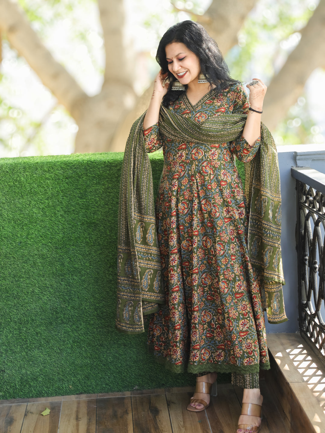 Rohini Grass Green V Neck Kalamkari Printed Anarkali Cotton 3 Piece Set