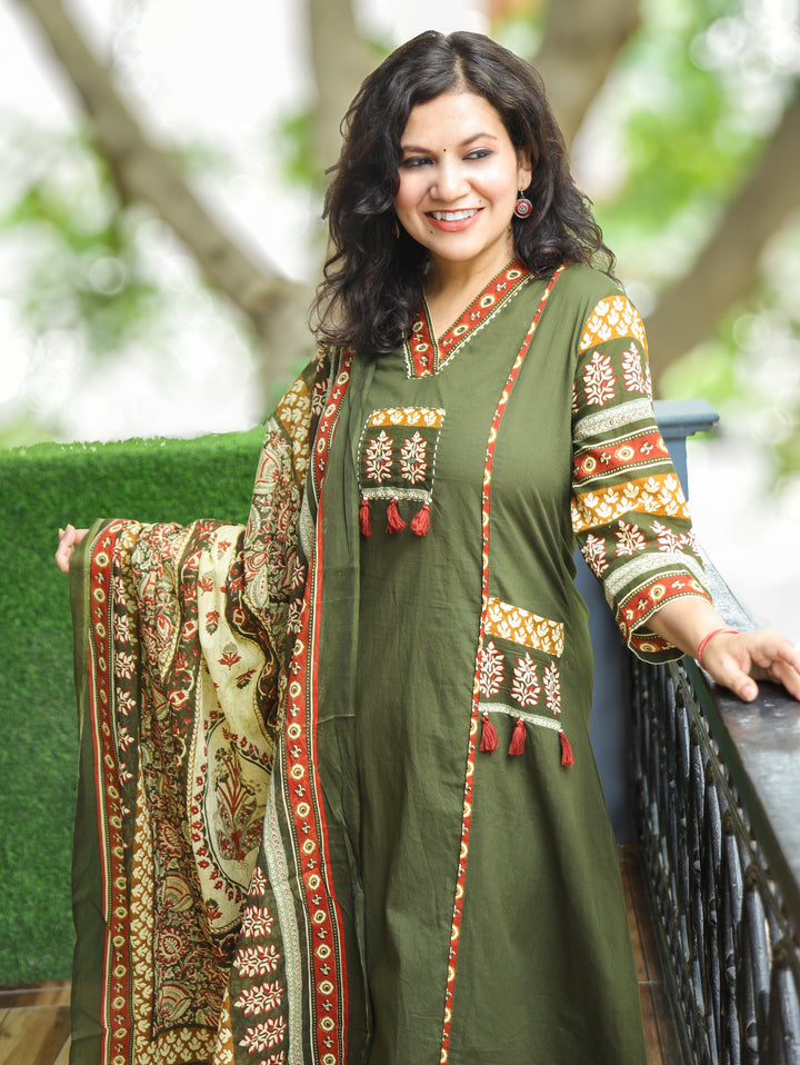 Rakshi Green V Neck Panel Style Cotton 3 Piece Set
