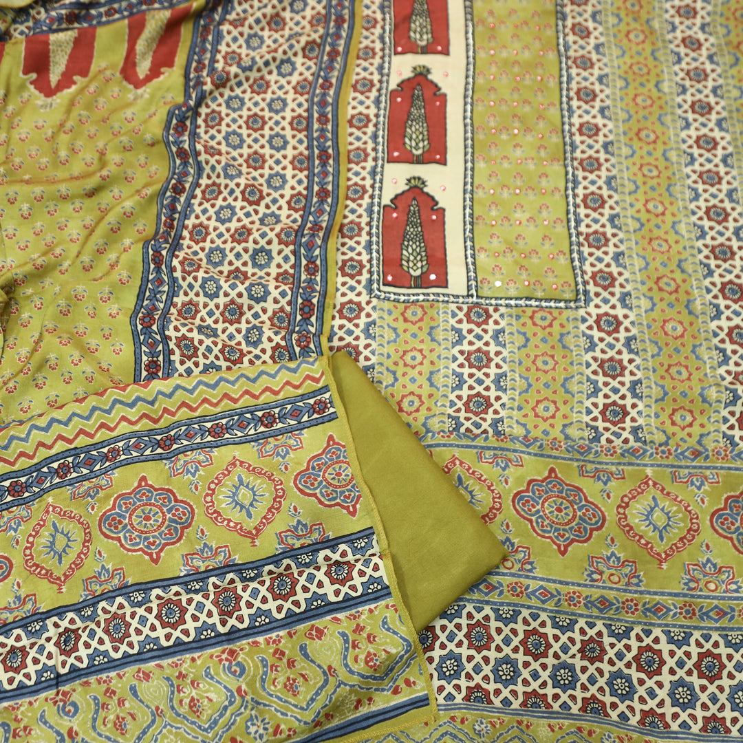 Kajol Fern Green Mughal Digital Panel Style Print Muslin Set
