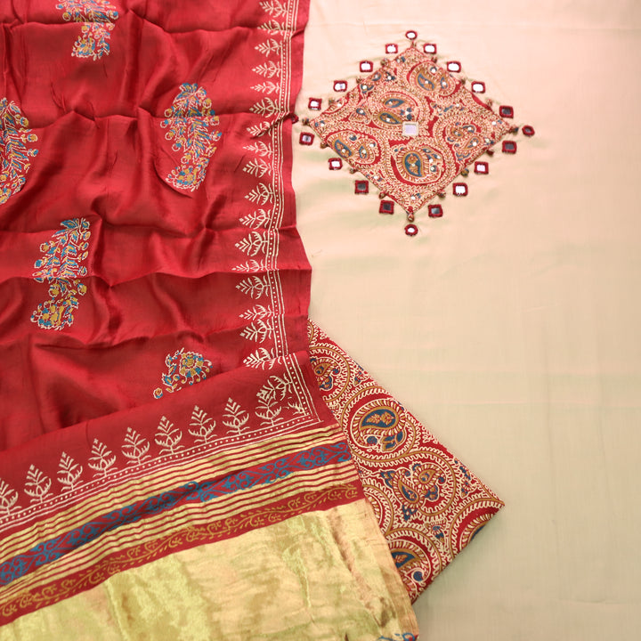 Nigahein Cream Beige Mirror Work Applique Kalamkari Print Patch Jam Cotton Set