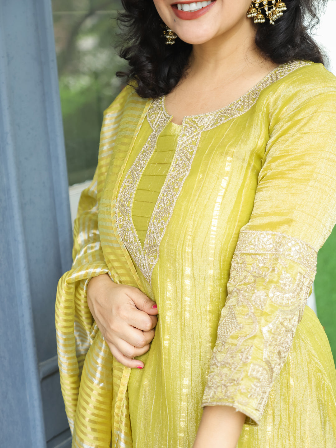 Esha Mustard Yellow Zari work Crush Tissue 3 Piece Set