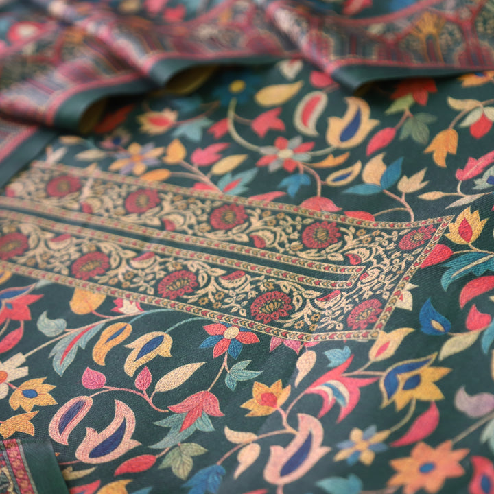 काशगिरि Sacramento Green All Over Kanni Floral Printed Semi Pashmina Winter Set
