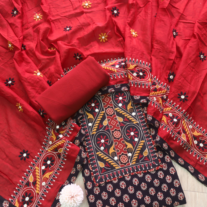 Khairiyat Raven Black Kutch Patch Work Cotton Top With Cotton Dupatta Set
