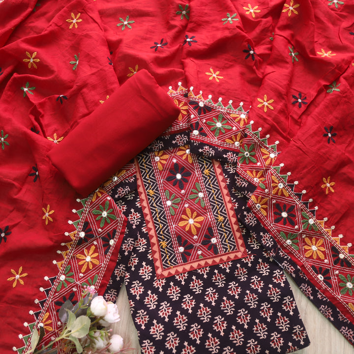 Khairiyat Coal Black Kutch Work Cotton Top With Cotton Dupatta Set