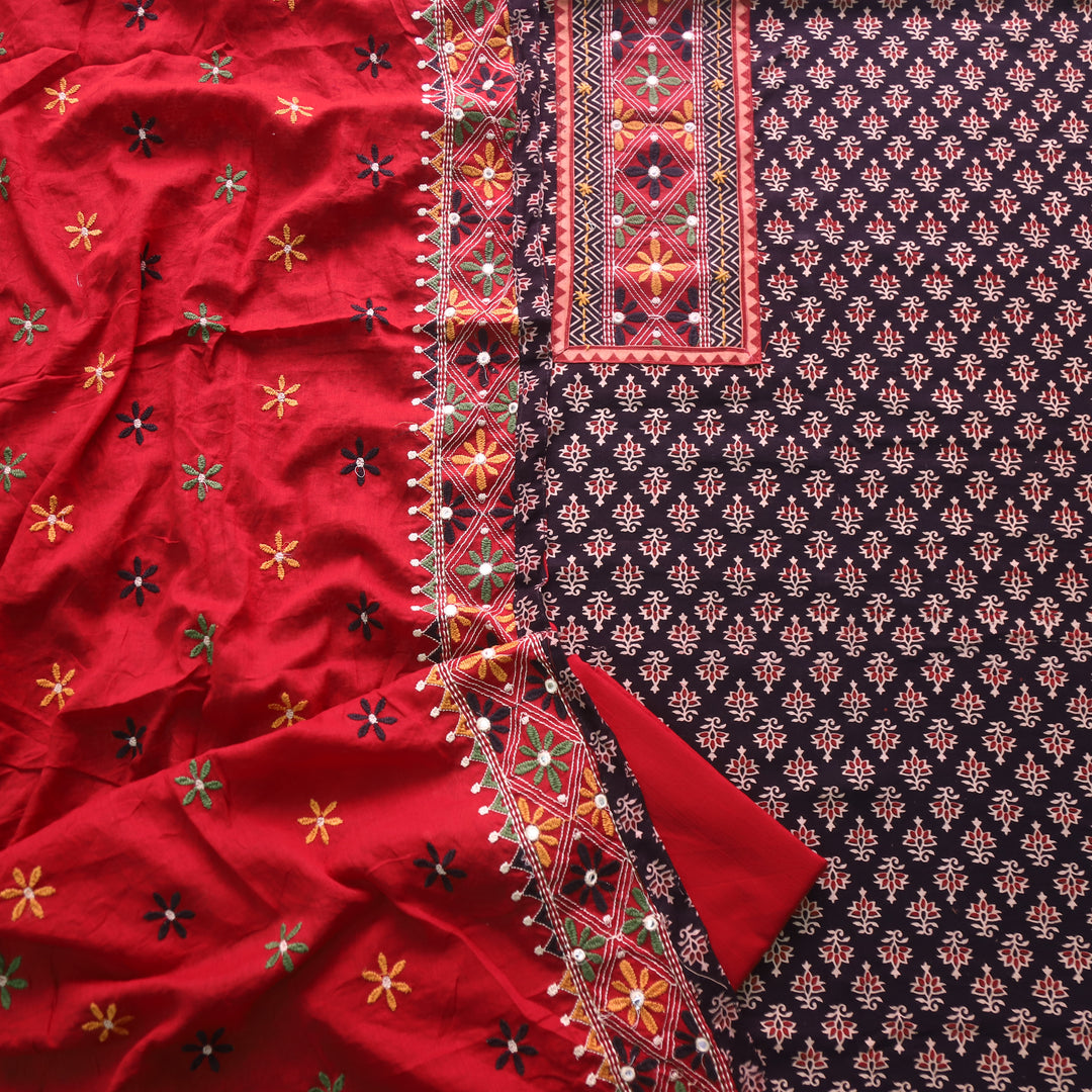Khairiyat Coal Black Kutch Work Cotton Top With Cotton Dupatta Set