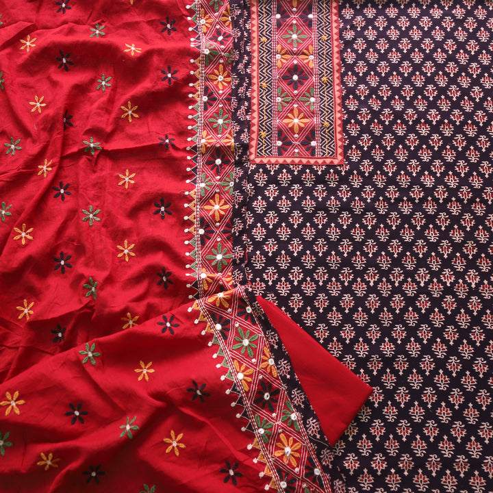 Khairiyat Coal Black Kutch Work Cotton Top With Cotton Dupatta Set