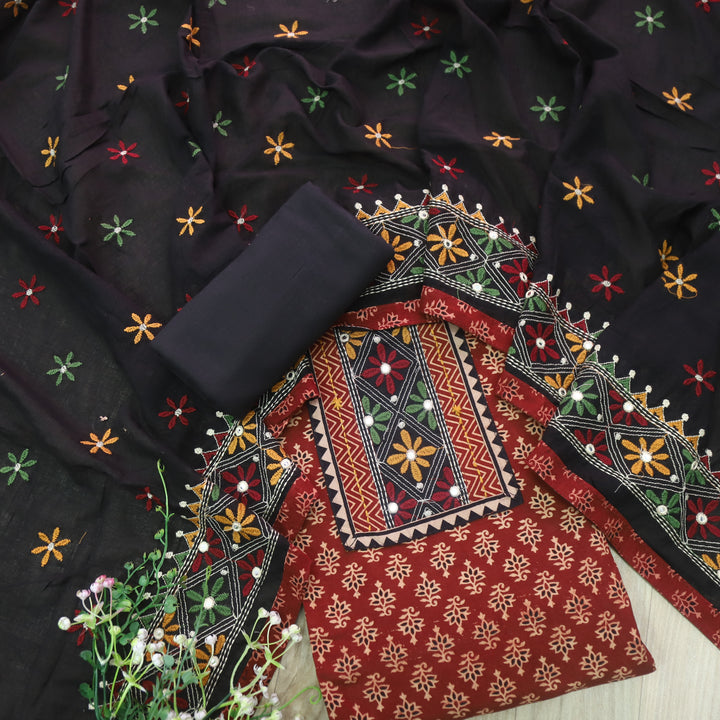 Khairiyat Ruby Red Kutch Work Cotton Top With Cotton Dupatta Set