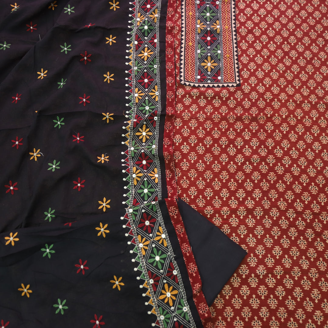 Khairiyat Ruby Red Kutch Work Cotton Top With Cotton Dupatta Set
