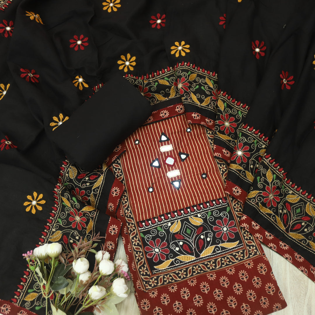 Kudmayi Cherry Maroon Mirror Work In Kutch Work Cotton Suit Set