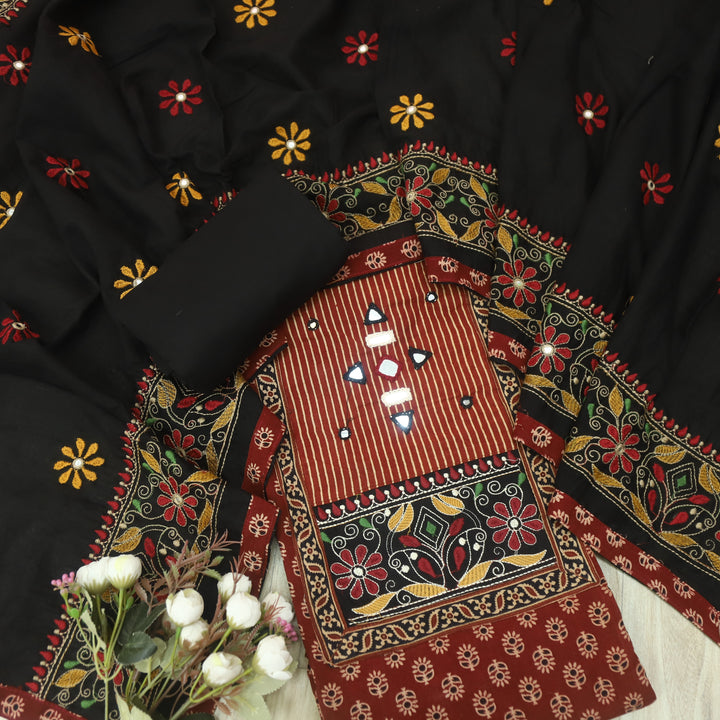 Kudmayi Cherry Maroon Mirror Work In Kutch Work Cotton Suit Set