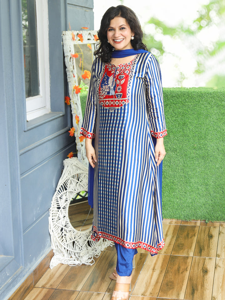 Bilori Blue Peacock Printed Yoke Gajji Silk 3 Piece Set