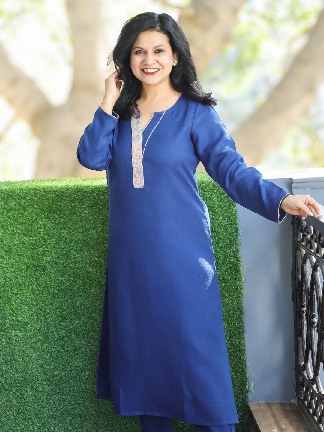 Saanchi Blue Round Neck Patch with Piping Semi Pashmina Winter 2 Piece Set