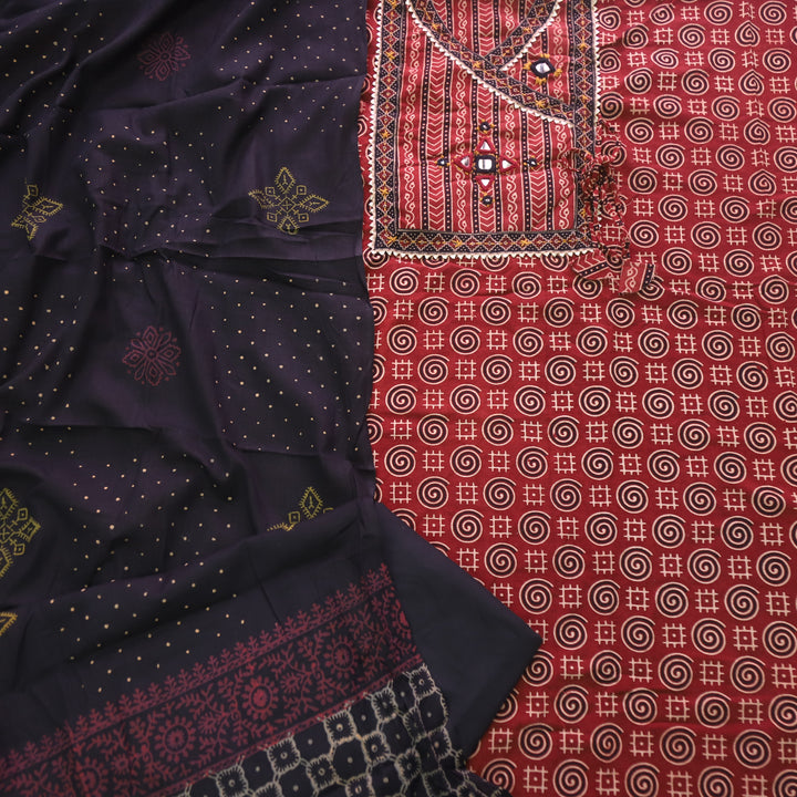 Khairiyat Blood Red Angrakha Kutch Work Cotton Top With Cotton Dupatta