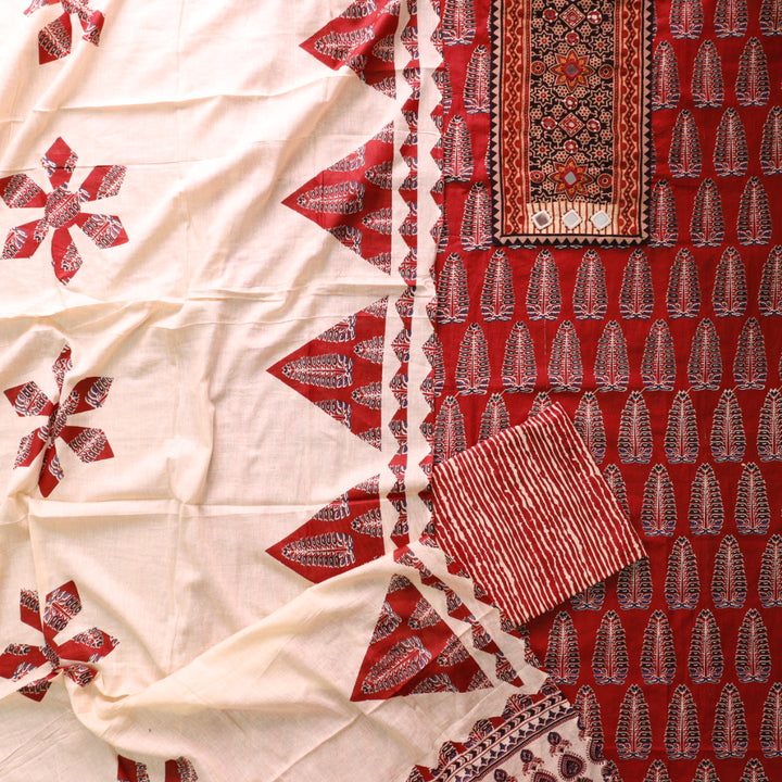 Kakaswi Apple Red Mirror with Ajrak Print Patch Work Printed Cotton Suit Set