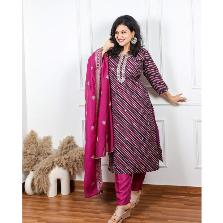Nawaazish Eggplant Purple Leheriya Muslin Top with Cotton Silk Dupatta 3 Piece Set