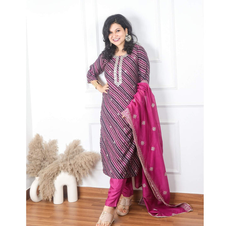 Nawaazish Eggplant Purple Leheriya Muslin Top with Cotton Silk Dupatta 3 Piece Set